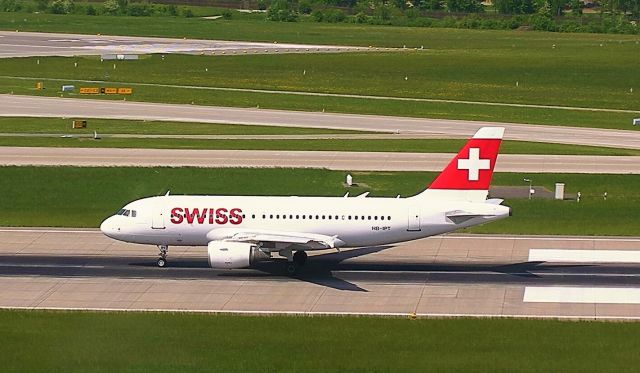Airbus A319 (HB-IPT)