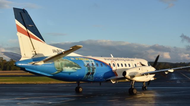 Saab 340 (VH-EKX) - Rexional Express Saab 340B VH-EKX (340B-257) taxing to the runway at Wynyard Airport Tasmania on 21 May 2017.