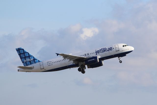 Airbus A320 (N587JB) - JetBlue Airways (B6) N587JB A320-232 [cn2177]br /Fort Lauderdale (FLL). JetBlue Airways flight B62502 departs for New York Kennedy (JFK). The aircraft is wearing JetBlues Building Blocks tail design.br /Taken from Terminal 1 car park roof level br /2018 04 07br /a rel=nofollow href=http://alphayankee.smugmug.com/Airlines-and-Airliners-Portfolio/Airlines/AmericasAirlines/JetBlue-Airways-B6https://alphayankee.smugmug.com/Airlines-and-Airliners-Portfolio/Airlines/AmericasAirlines/JetBlue-Airways-B6/a