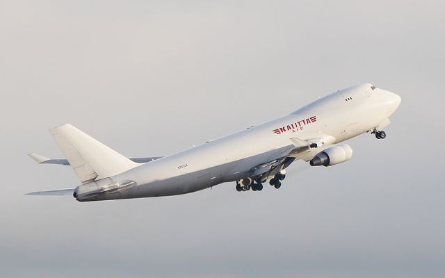 Boeing 747-400 (N701CK) - kalitta air b747-4b5f n701ck dep shannon for chicago 21/7/18.