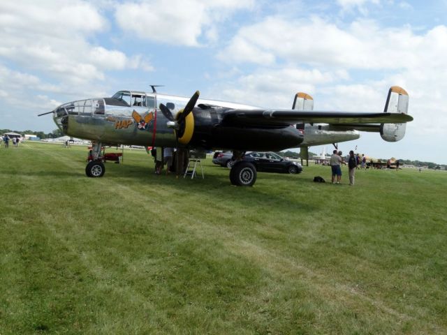 North American TB-25 Mitchell (N2825B)