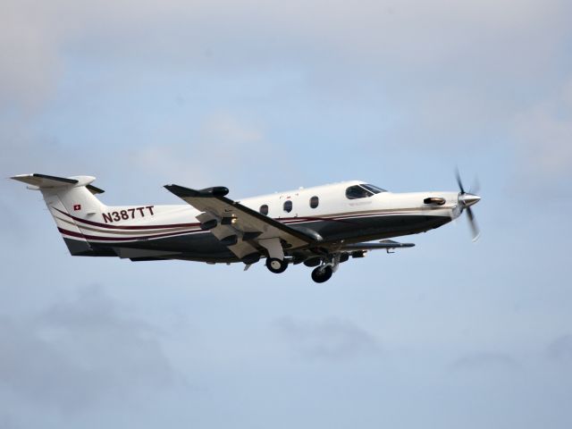 Pilatus PC-12 (N387TT) - Take off.