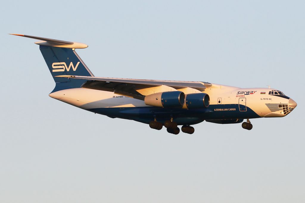 Ilyushin Il-76 (4K-AZ100)