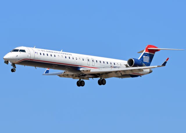 Canadair Regional Jet CRJ-900 (N934FL)