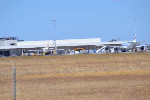 BOEING 747-8 (B-LJH) - The 747-8 compared to a Tiger Airways A320