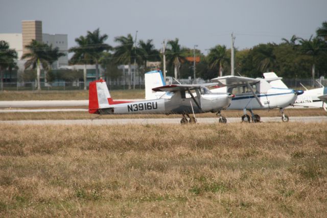 Cessna 152 (N3916U)