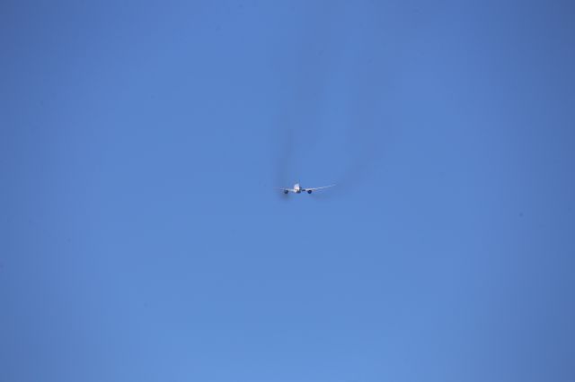 Boeing 777-200 (N772UA)