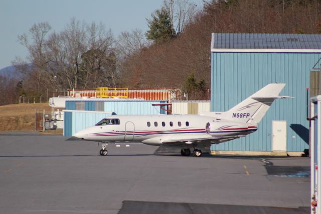 Hawker 800 (N68FP)