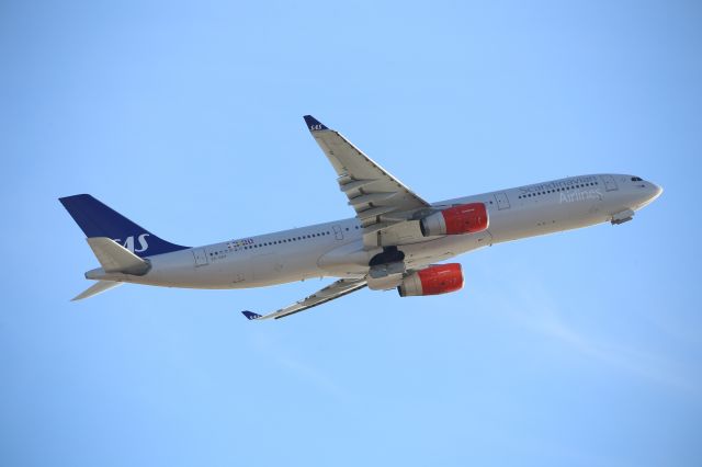 Airbus A330 (SE-REH)