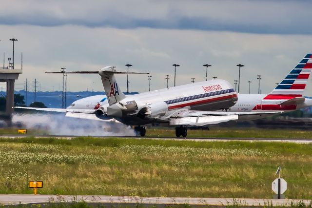 McDonnell Douglas MD-80 (N9620D)