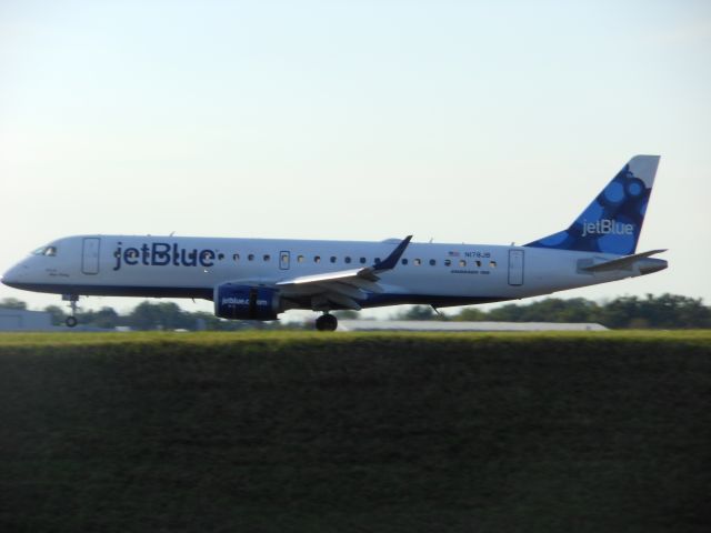 Embraer ERJ-190 (N178JB)