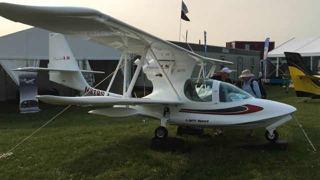 EDRA Super Petrel (N819SP) - Scoda Aeronautica Super Petrel LS