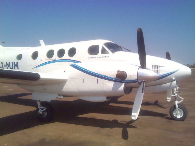 Beechcraft Super King Air 200 (A2-MJM)