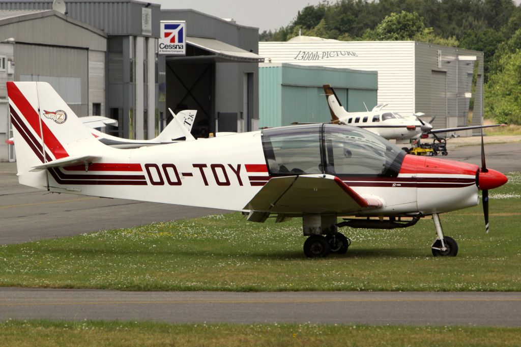 ROBIN President (DR-500) (OO-TOY)