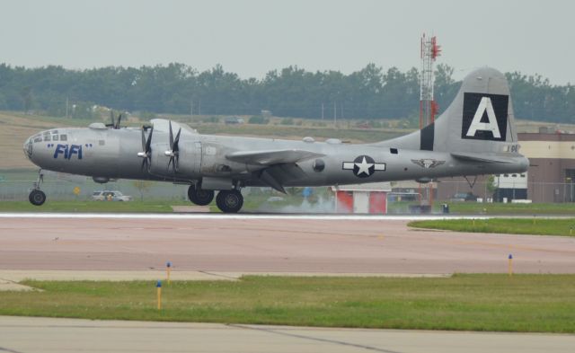 Boeing B-29 Superfortress (N529B) - N529B Boeing B-29 Super Fortress "FiFi" landing on Runway 21 in Sioux Falls SD on 8-14-2013