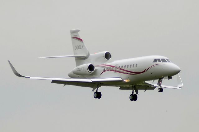 Dassault Falcon 900 (N288FJ)