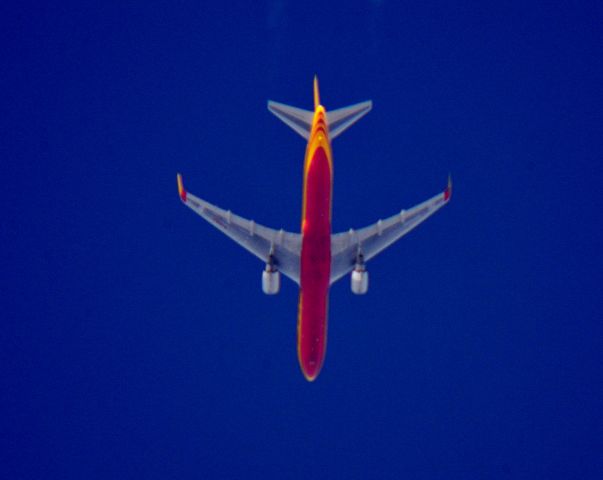 BOEING 767-300 (G-DHLF) - DHL Air Ltd 975 N Kentucky Intl to Brussels over Cleveland 33,000 ft. 11.06.16.