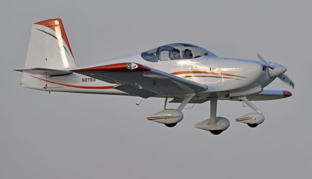 Vans RV-7 (N811EB)