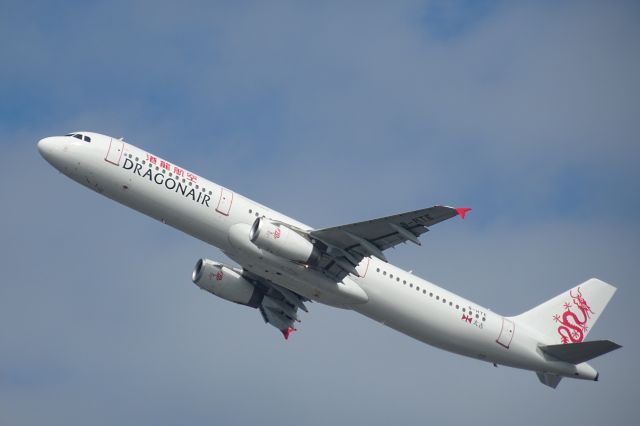 Airbus A321 (B-HTE)