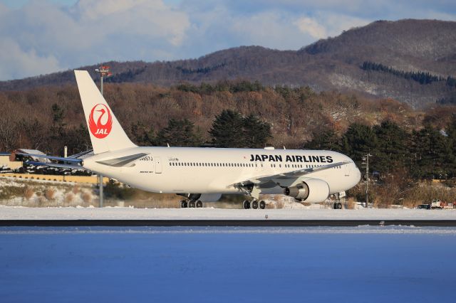 BOEING 767-300 (JA657J) - December 20th 2020:HKD-HND.