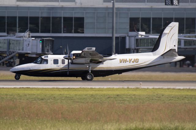 Rockwell Turbo Commander 690 (VH-YJG) - VH-YJG departing as YJG to KIngscote.