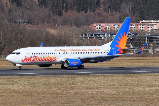 Boeing 737-800 (G-JZBR)