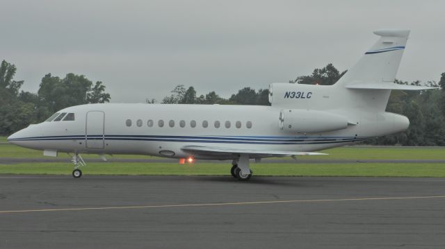 Dassault Falcon 900 (N33LC)