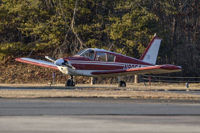 Piper Cherokee —