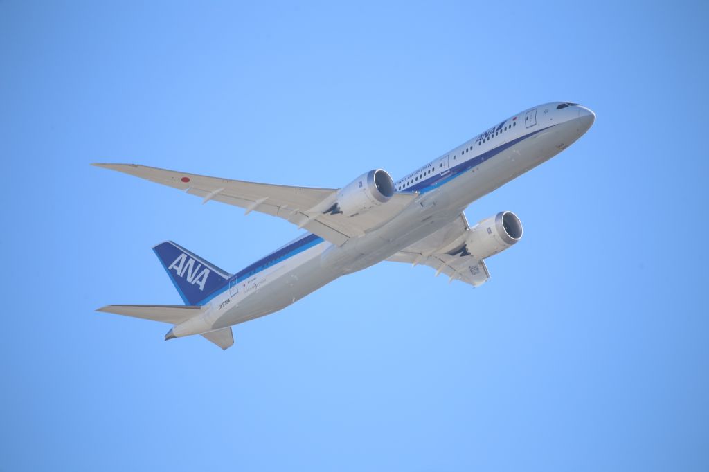 Boeing 787-9 Dreamliner (JA933A)