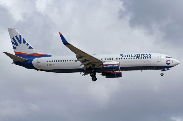 Boeing 737-800 (D-ASXD)