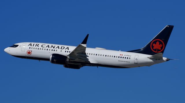 Boeing 737 MAX 8 (C-FSJJ)