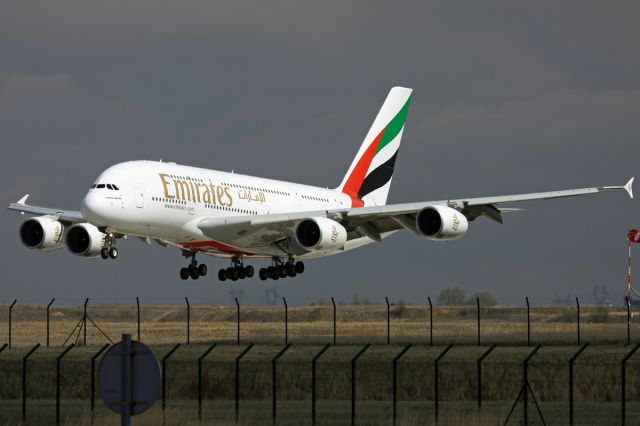 Airbus A380-800 (A6-EDC)