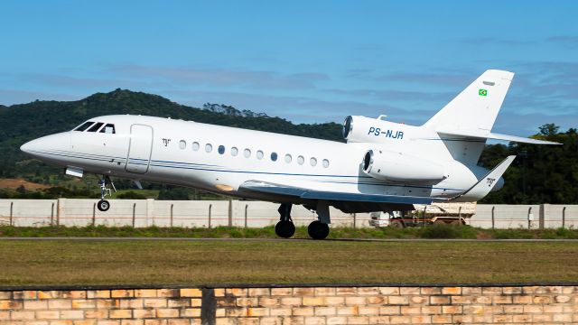Dassault Falcon 900 (PS-NJR)