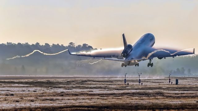 Boeing MD-11 (D-ALCM)