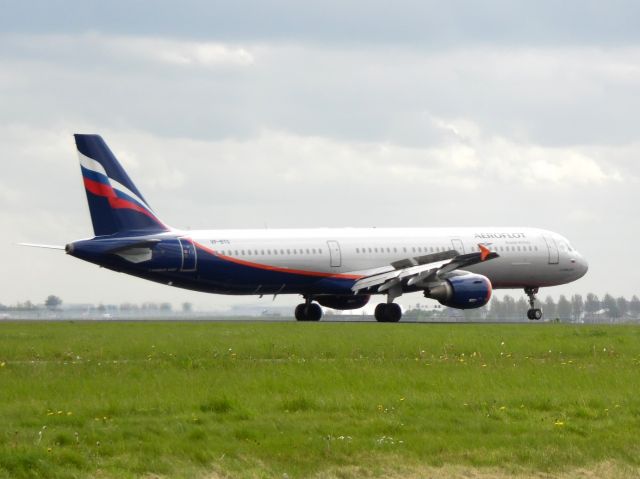 Airbus A321 (VP-BTG)