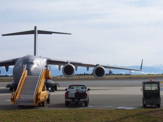 Boeing Globemaster III (17-7703) - CC117 Globemaster III visits CFB Comox from CFB Trenton  429 sqn. 8-Wing