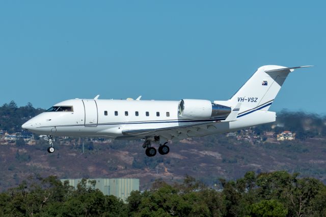 Canadair Challenger (VH-VSZ) - Bombardier CL-604 cn 5411. VH-VSZ final rwy 03 YPPH 23 March 2024