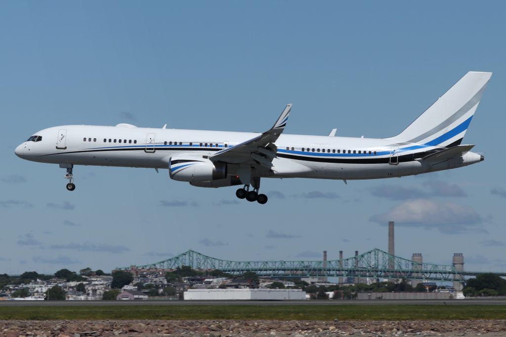 Boeing 757-200 (N801DM) - 'Mavericks One' arriving in Boston to pick up the Dallas Mavericks and head back to Dallas for Games 3 & 4 of the NBA Finals