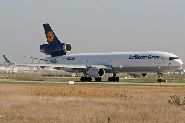 Boeing MD-11 (D-ALCD)