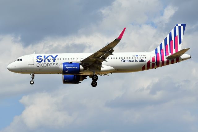 Airbus A320neo (SX-IOG)