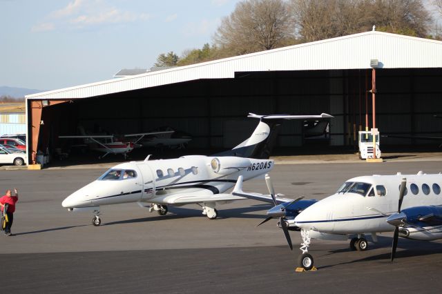 Embraer Phenom 100 (N620AS) - Parked