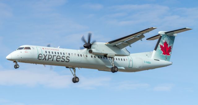 de Havilland Dash 8-400 (C-GGDU)