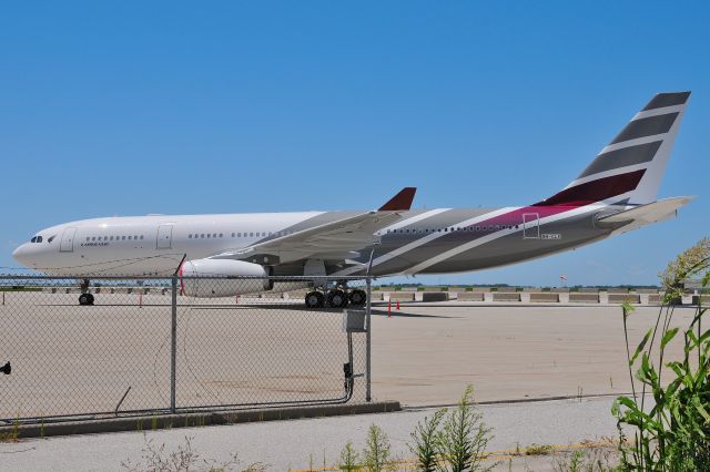 Airbus A330-200 (9H-CLX)