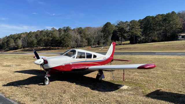 Piper Cherokee (N2978R)