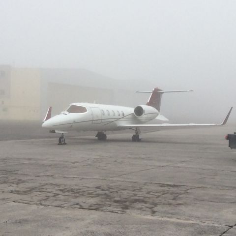 Learjet 31 (N54HT)