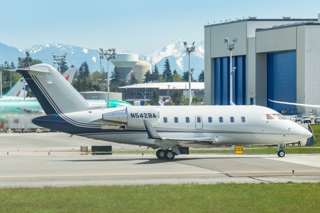 Canadair Challenger (N542BA)