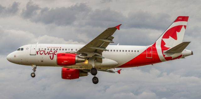 Airbus A319 (C-GJVY)