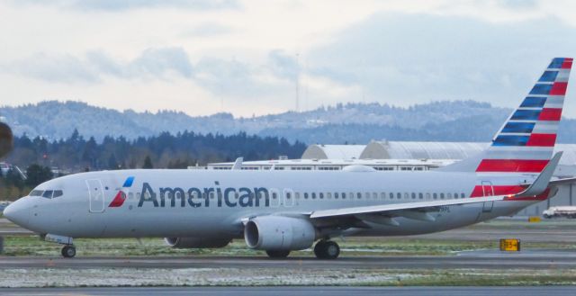 Boeing 737-800 (N339PL)