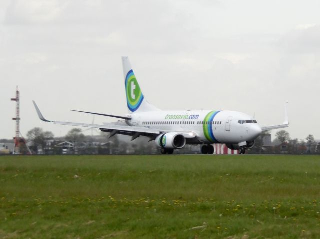 Boeing 737-700 (PH-XRV)