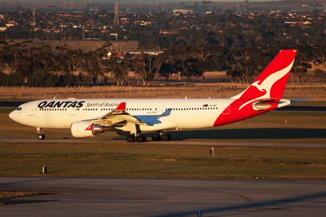 Airbus A330-300 (VH-EBP)